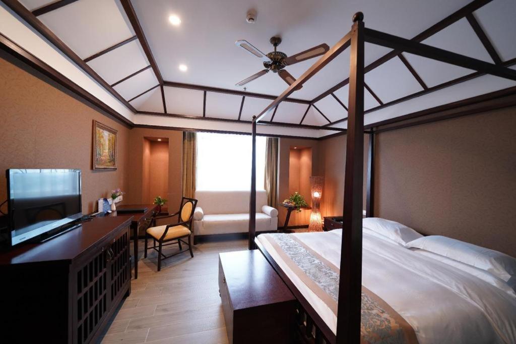 פושאן Hua Xia Pearl Hotel מראה חיצוני תמונה