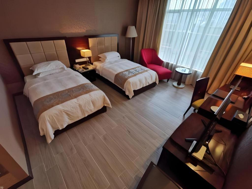פושאן Hua Xia Pearl Hotel מראה חיצוני תמונה