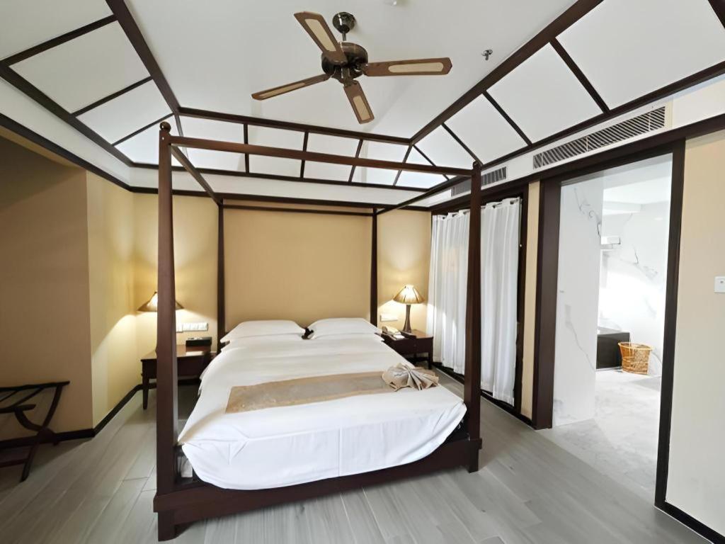 פושאן Hua Xia Pearl Hotel מראה חיצוני תמונה