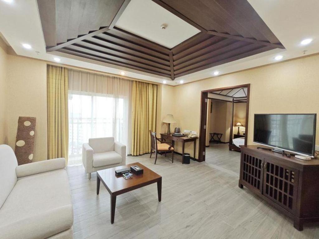 פושאן Hua Xia Pearl Hotel מראה חיצוני תמונה