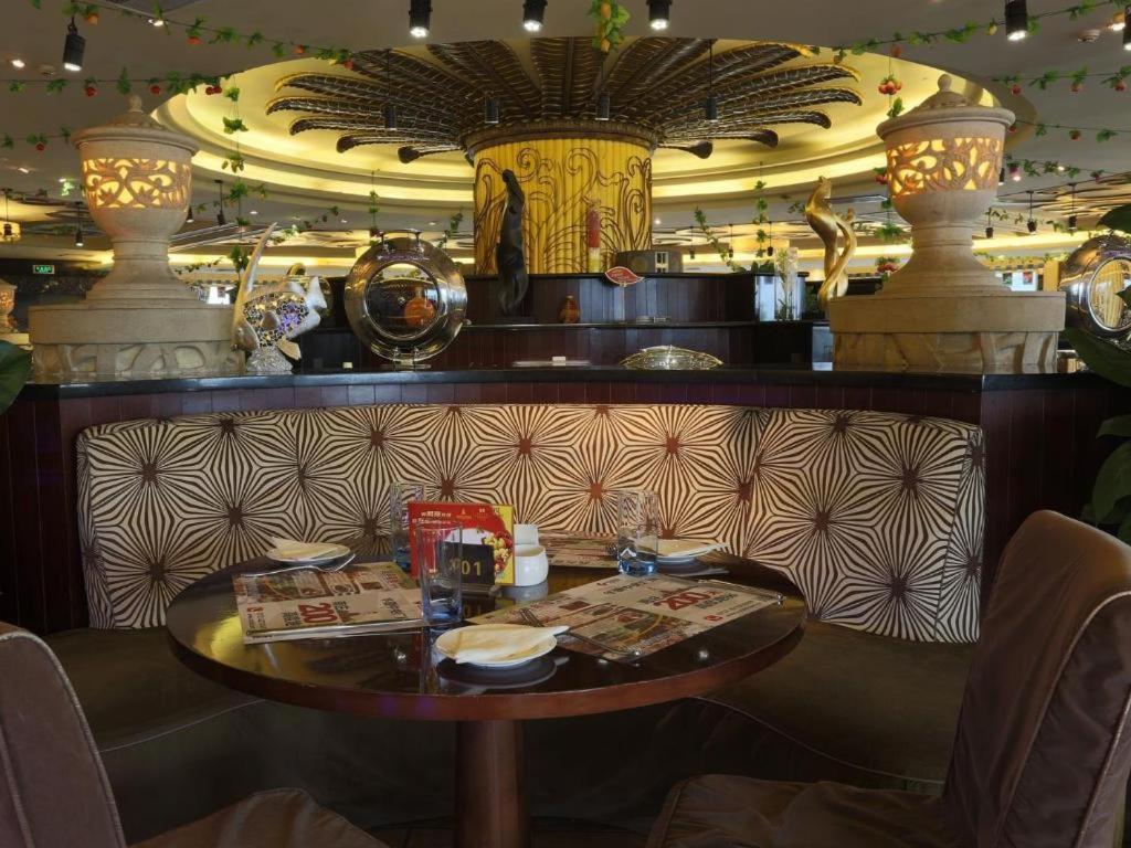 פושאן Hua Xia Pearl Hotel מראה חיצוני תמונה